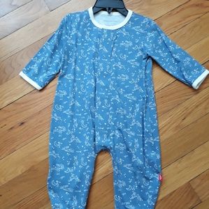 Baby foot jammies